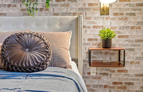 Stylish 2BR w Balcony, Pool & Pet-Friendly #15 - Foto 26