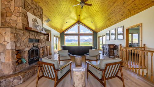 Mountain View Home w/Hot Tub - Close to Downtown! - Foto 2