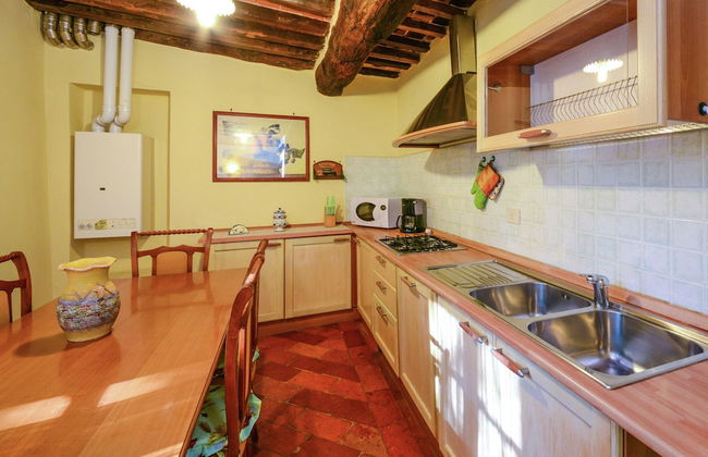 Stunning Holiday Home in Umbria With Jacuzzi - Foto 23