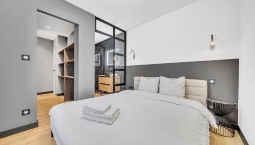 Élégance & Calme : Centre/Gare/Cité Gastronomie - Foto 2, wardrobe