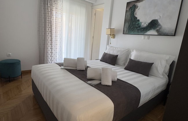 Acropolis Golden View Penthouse - Photo 25