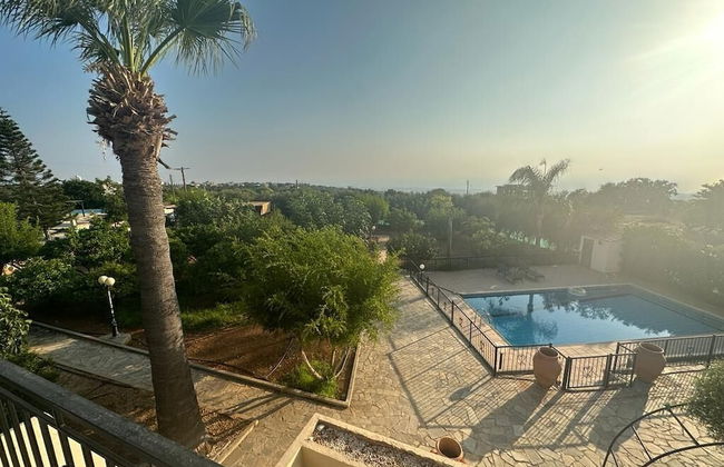 Impeccable 3-bed Villa in Tala - Paphos - Photo 18