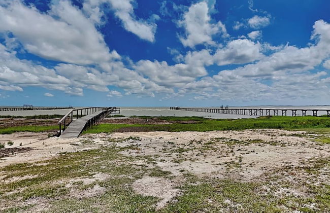 Papa's Place by Miss Kitty’s - Photo 16