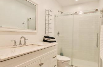 Hot Tub Pool & Pond - Catskills Family Escape - Foto 15