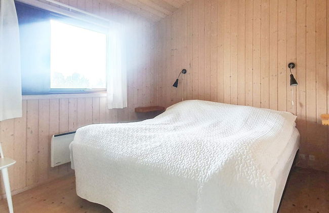 6 Person Holiday Home in Farevejle - Photo 3