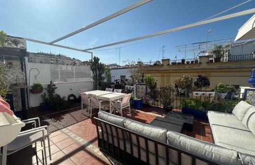 La Alcazaba de Triana - Photo 8