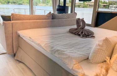 Lieblingsplatz Parey - schwimmende LuxSuite - Foto 9