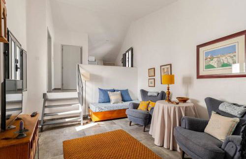 Casas da Colmeia T1 Grey Stairs - Foto 8