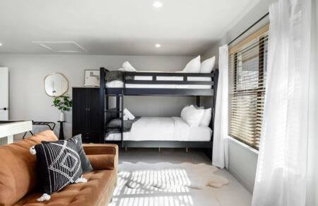 Hot Tub Pool + Firepit + Gameroom ~ Guesthouse - Foto 45