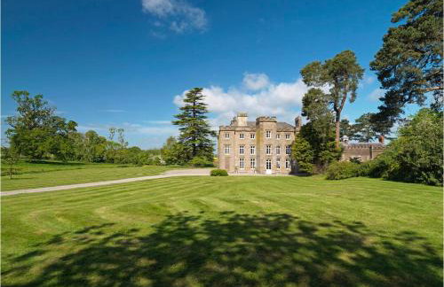 Newcourt Manor - Foto 3