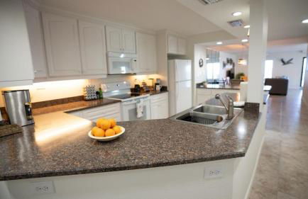 Beachfront Luxury with Spectacular Ocean Views! - Foto 5