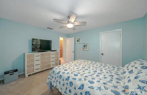 Flagler Avenue adjacent Dog Friendly Home with Garage! Stroll to the Beach! - Foto 16