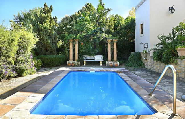Petit Plaisir is a Romantic Self-catering Cottage on the Side of the Village no1 - Foto 13