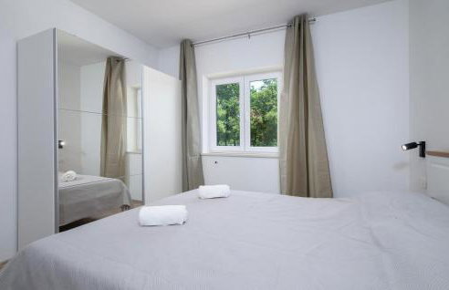 Beautiful Apartment In Labin - Photo 25