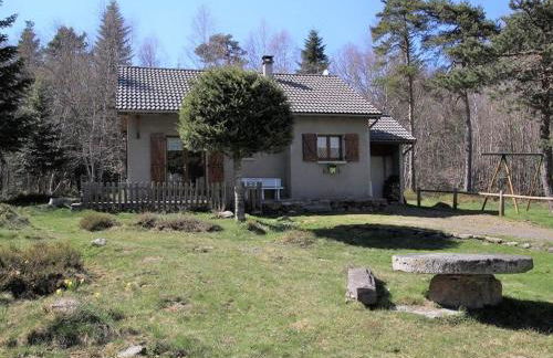 Petit Gîte Enchanté au Cœur de la Forêt du Meygal, Proche du Lac Bleu - FR-1-582-272 - Foto 13