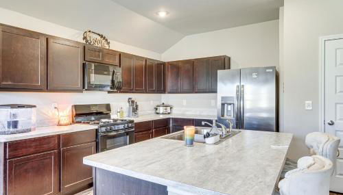 Families with Pets Welcome! Home 22 Mi to Dtwn OKC - Foto 2