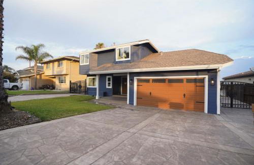 Stunning Waterfront 3BR Retreat - Perfect Getaway - Foto 62