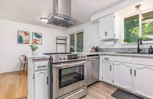 Cozy Boise Home with Private Yard and Game Room - Foto 12