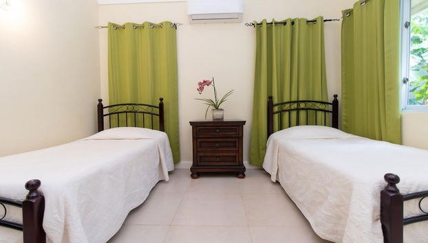 Dreamvilla Richmond Estates I Heart JA - Foto 4, Habitación