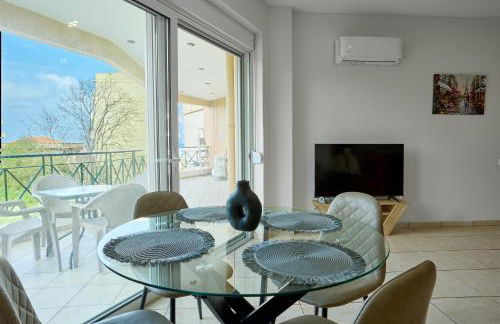 Chios Town Apartment - Heart Of Chios Town With 2 Minute Walk To The Beach - Photo 11