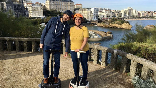 Disfrutando del tour en segway por Biarritz