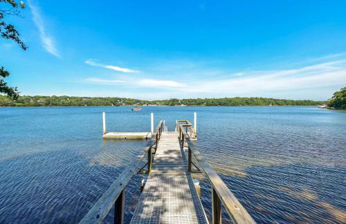 Luxury Waterfront Home w Heated Pool and Hot Tub - Foto 5