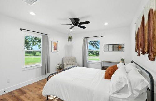 Newly Remodeled 3 Bedroom Bespoke Home Near Fort Worth - Photo 14
