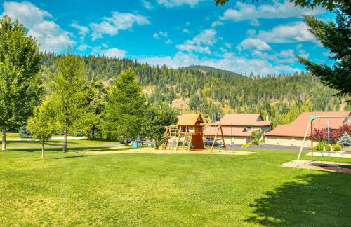 Cozy 2BR Condo Walk to Lake, Saltwater Pool and Golf - Foto 39