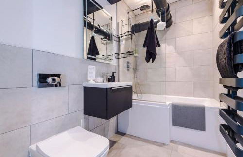 Incredible 3Bed Townhouse, Rooftop Patio, Sleeps 6 - Foto 70