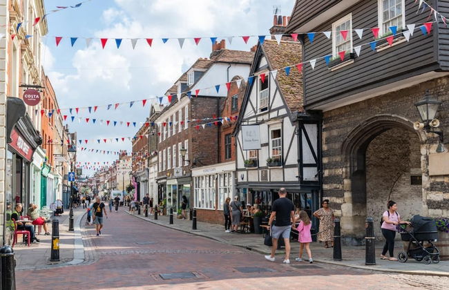 Captivating 2-bed Apartment in Chatham - Foto 12