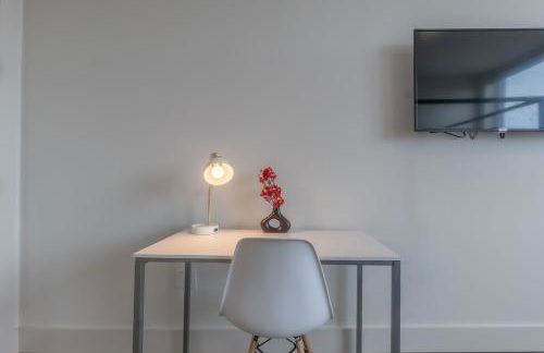 Stylish Apt FREE Parking Near NYC & Airport - Foto 26