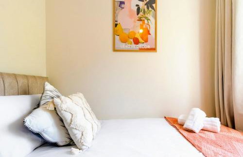 Modern & comfy 4 bedrooms Corby house free parking - Foto 6