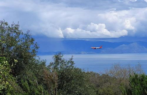 King size bed, Terra relaxa, Vista al mar, near Achilleio - Foto 21