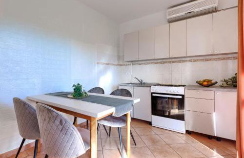 Apartment Gordana-1 by Interhome - Foto 8