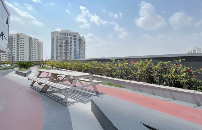 Luxury 1B With Balcony in Blue Wave Tower Dubai - Photo 28