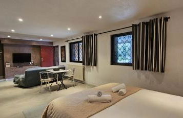 Le Clos Saint Jean, vue Cité, piscine et parking - Foto 25