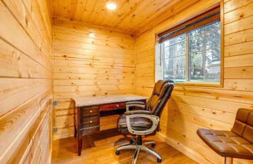 Modern Kirkland Home with Sauna and Outdoor Fireplace - Foto 25