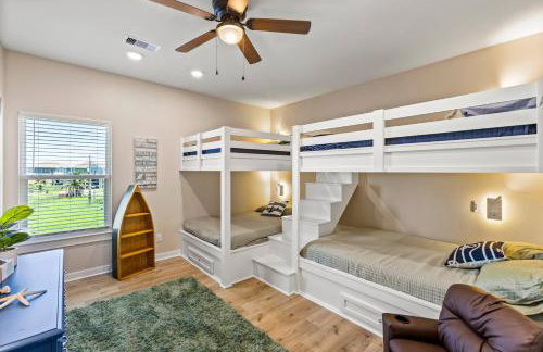 Caza Azul Luxury 4BR Getaway, Gated Community, Canal Views & Lift - Foto 28