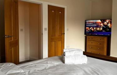 Cosy Central Buxton Terraced House - Photo 14