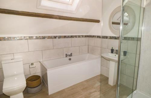 The Chapel - Photo 14