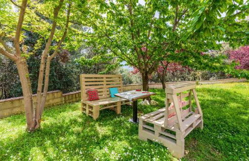 Cozy Apartment In Loc Fontanelle - Foto 14