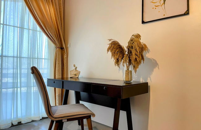 Lighthouse Signature Suites - Photo 44