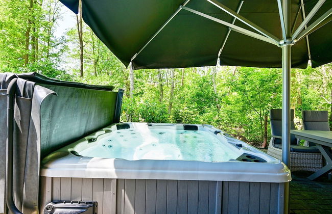 House in Reutum With Jacuzzi & Forest View - Foto 16