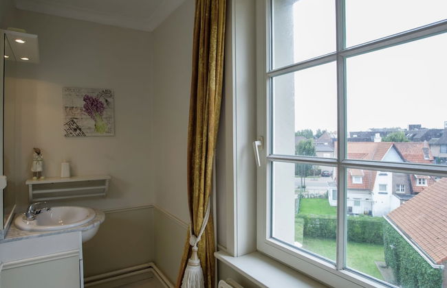 Beautiful Villa Near the Sea - Photo 52