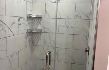 Modern Lakefront Views at Lake Hickory Haven - Foto 19