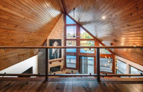 Cabin Masterpiece on Private Lake 3 bedroom - Foto 21