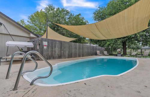 Stylish Family Fun! Pool, Hot Tub, Volley Ball, Arcade & Boat Parking - Foto 6