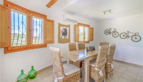 Awesome Home In Pedreguer With Kitchen - Foto 4