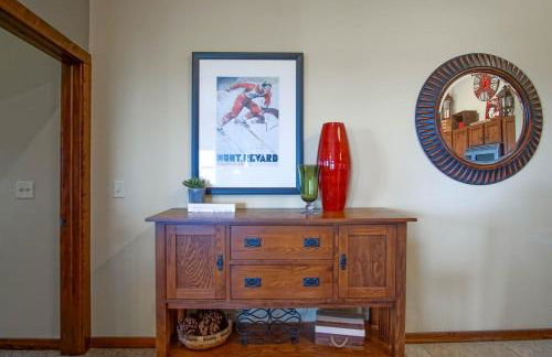 3 bedroom, 2 Full Baths, Slope Side Outdoor Hot Tubs on Site Ski Lift overlook - Foto 28