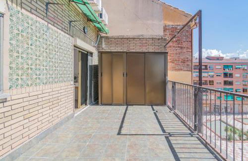 Avenida del Sur Retreat con Terraza - Photo 9